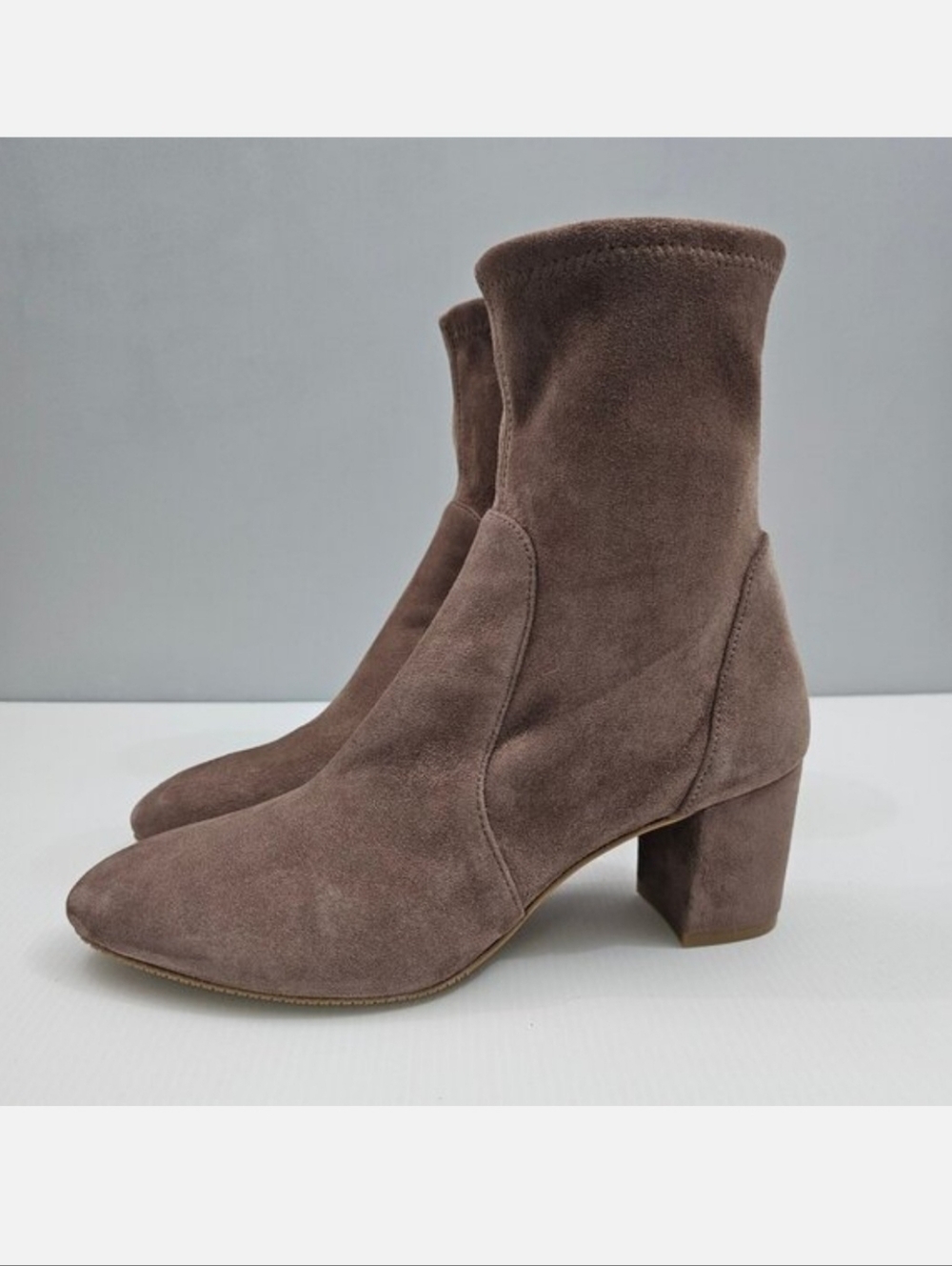 NEW Stuart Weitzman Yuliana 60 Ankle Boot Womens 8.5 Taupe Stretch Suede Heel